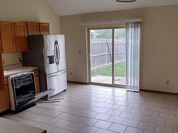 5th image of 501 Lincoln Blvd #501