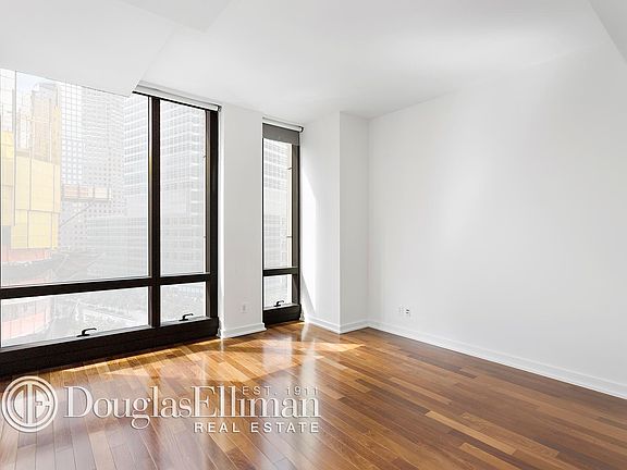 5th image of 101 Warren St APT 1090