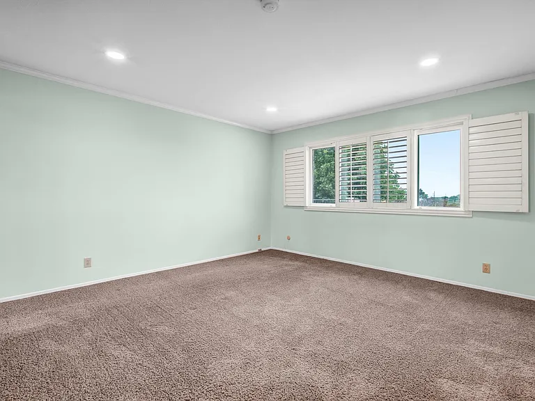 816 Granada Dr — Photo 24
