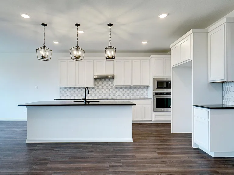 1608 Pine Valley Dr — Photo 13
