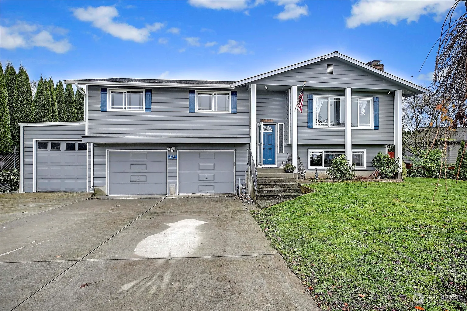 14787 Valley View Drive photo 1