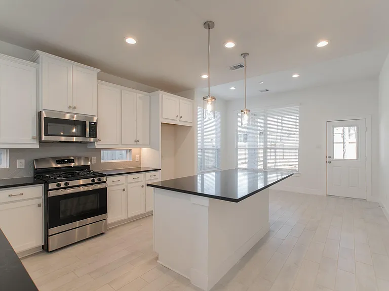 114 Hidden Peak Dr — Photo 16