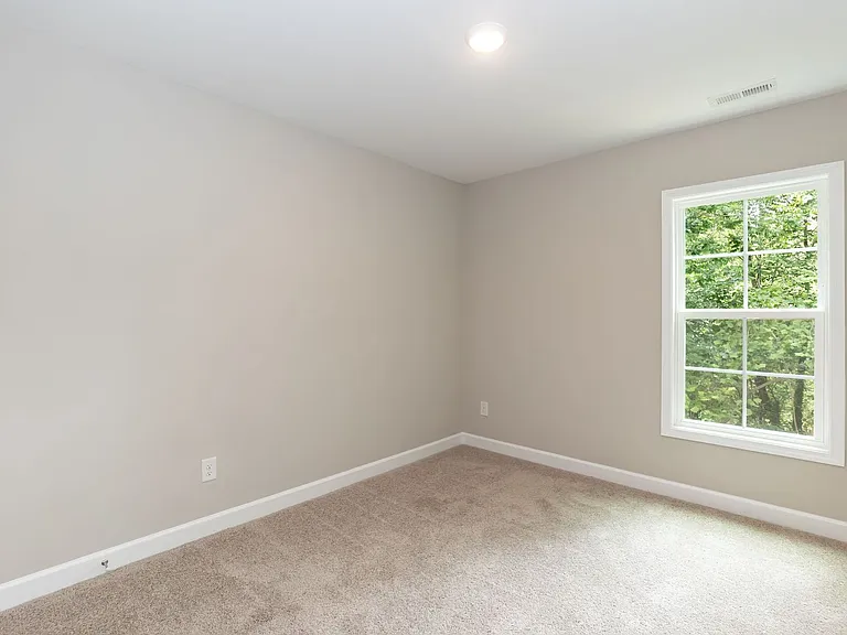 737 Grover Ln — Photo 22