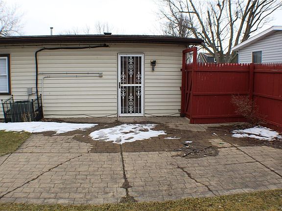 5th image of 108 Dunlop Ave