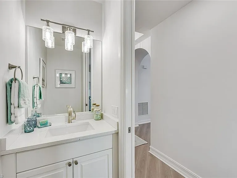 805 Bentwater Cir #104 — Photo 16