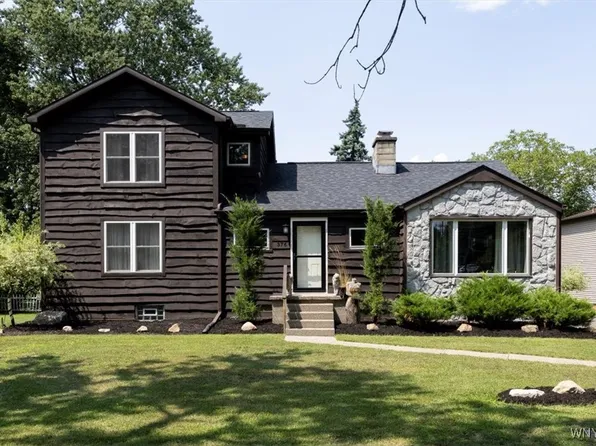 376 Lein Rd, Buffalo, NY 14224