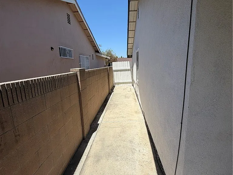 11510 Bertha St — Photo 9