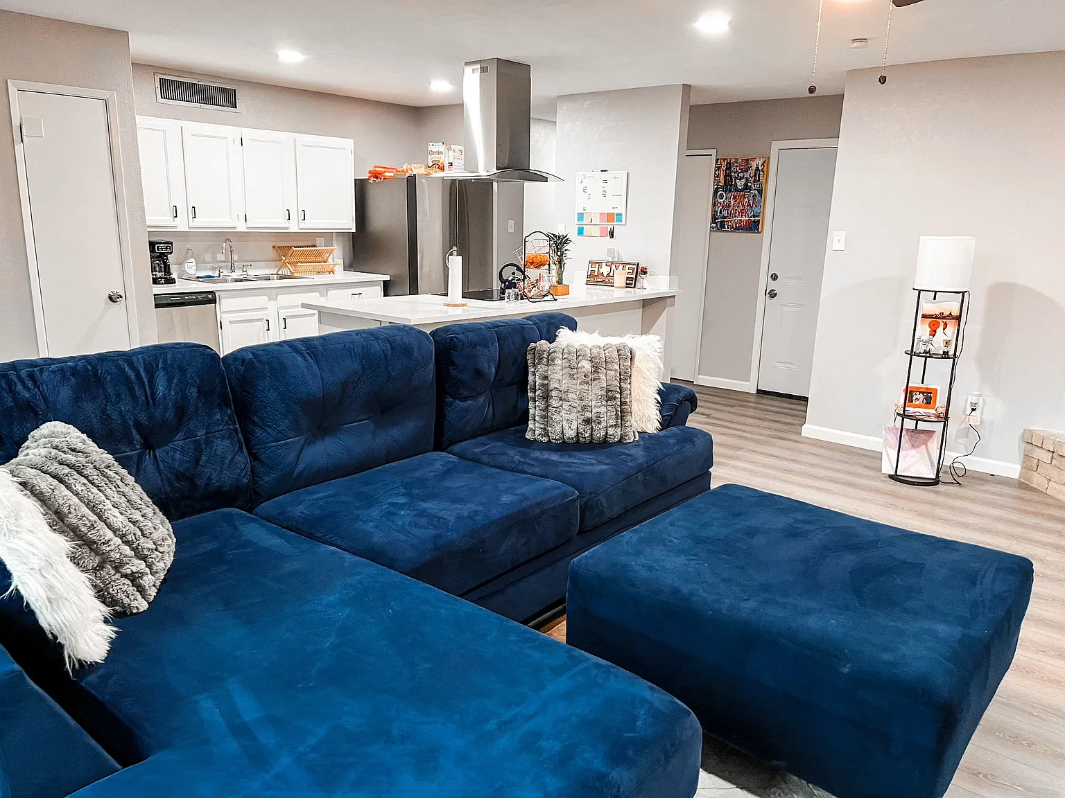 3 bed, 1477 sqft, $1,900 — Photo 1