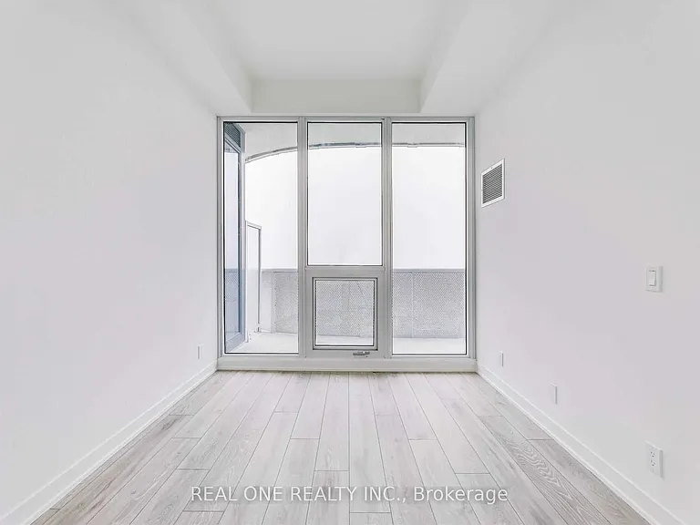 15 Holmes Ave #2409 — Photo 7