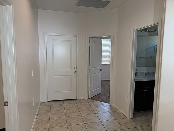 4th image of 9427 E Alfalfa Dr