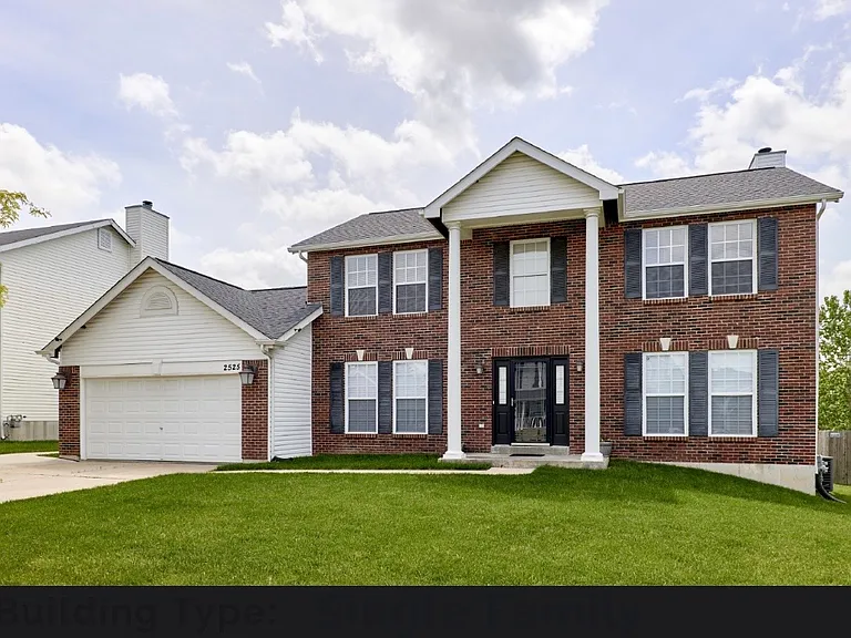 2525 Autumn Fields Ln — Photo 3