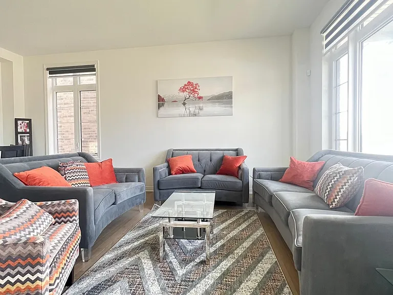 15 Indigo Way — Photo 2