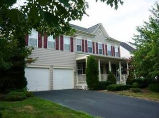 42885 Vestals Gap Dr, Ashburn, VA 20148
