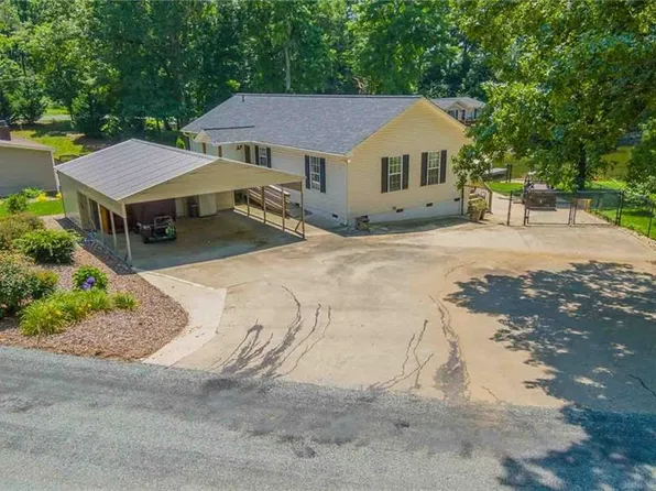 247 S Shore Dr, Lexington, NC 27292