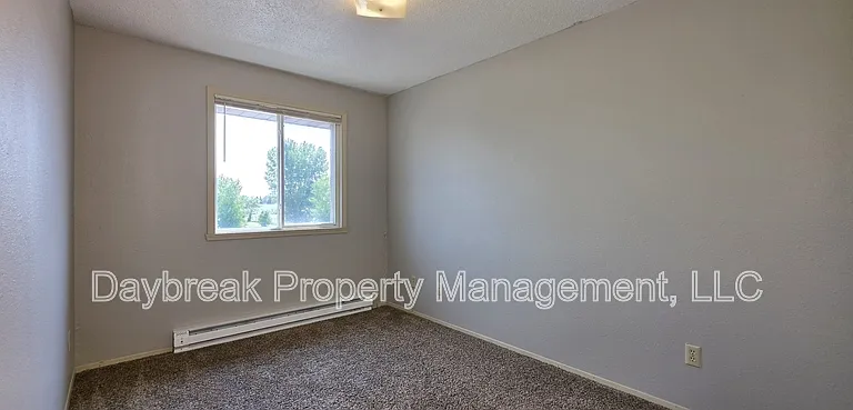 2414 3rd Ave N #17 — Photo 7