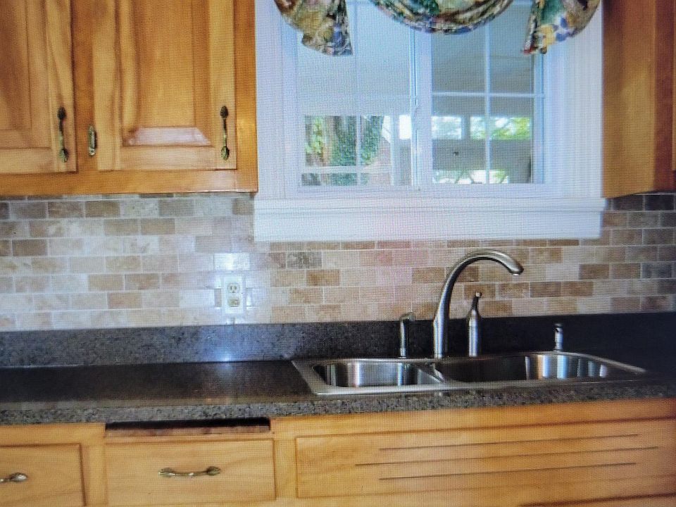 1st image of 5906 Fitzhugh Ave