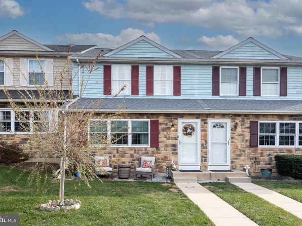 402 Devon Ct #487, Downingtown, PA 19335
