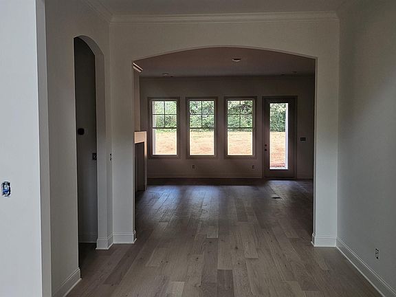 4th image of 1349 Landers Rd