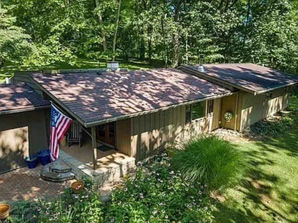 1925 Jones Rd, Granville, OH 43023