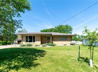 3312 Linworth Ln, Des Moines, IA 50315