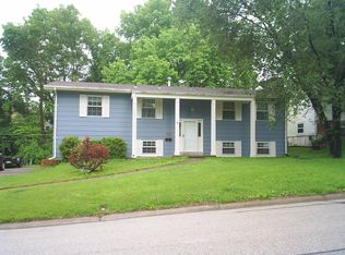 212 Oriole Dr, Saint Charles, MO 63301