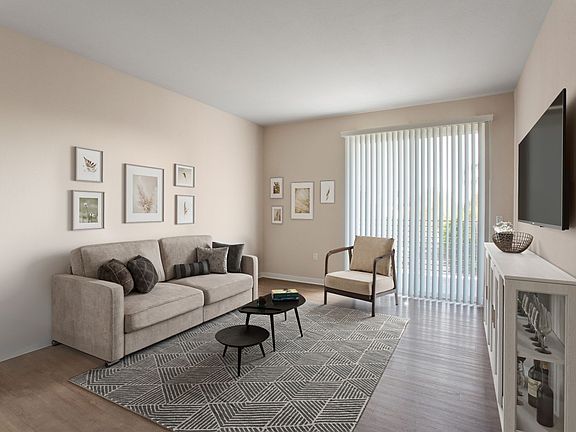 4th image of 14500 Sherman Cir #1-406