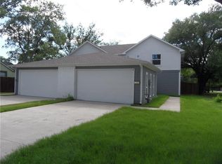 621 Knight Ln, Irving, TX 75060