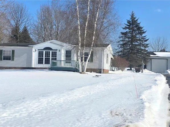 10885 Holi Dale Dr, Chardon, OH 44024