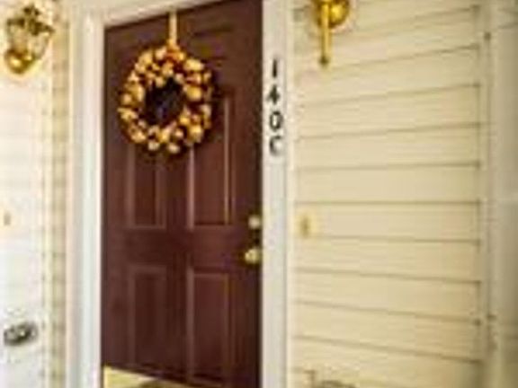 3rd image of 140C Mohegan Dr #G