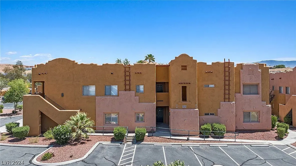 2 bed, 1328 sqft, $1,750 — Photo 1