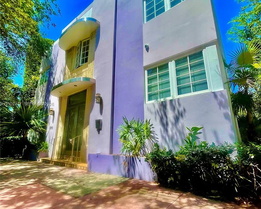 260 Euclid Ave #26