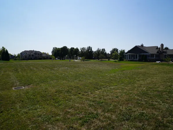 39 Prairie Knoll Dr, New Castle, IN 47362