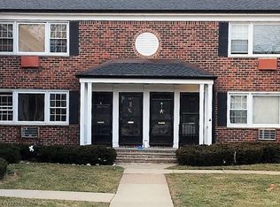 308 Pitney Pl, Morristown, NJ 07960