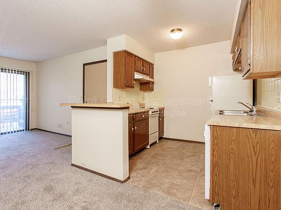 4th image of 2749 N Amidon Ave APT 2