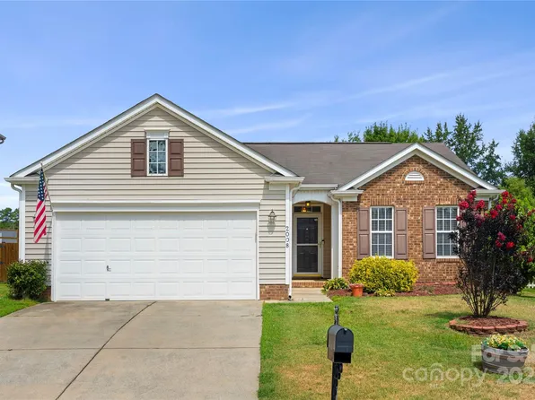 2008 Astoria Dr, Monroe, NC 28110