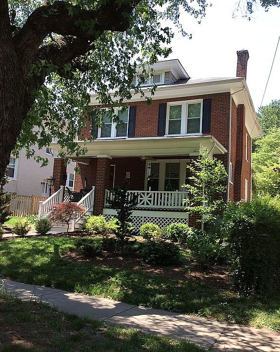 Traditional four square home