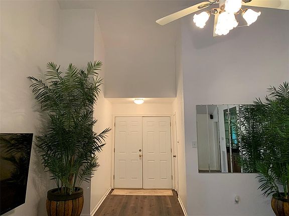 4th image of 16434 Brookford Dr