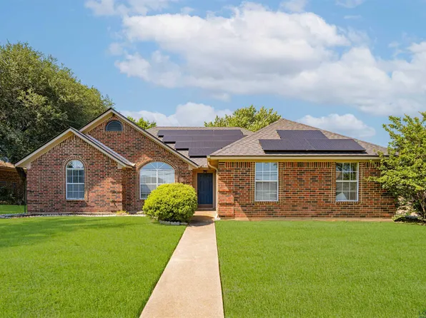 1505 Leach St, Kilgore, TX 75662