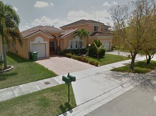 15850 SW 138th Ter, Miami, FL 33196