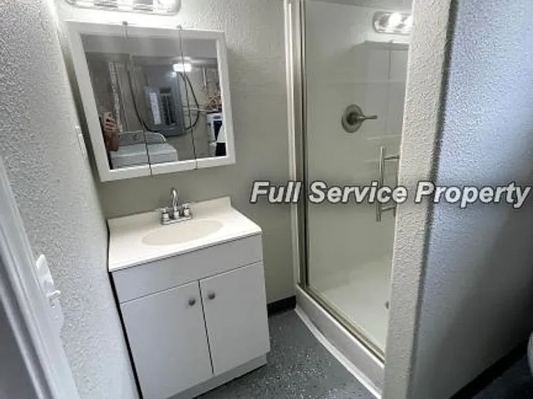 602 S 20th Pl — Photo 20