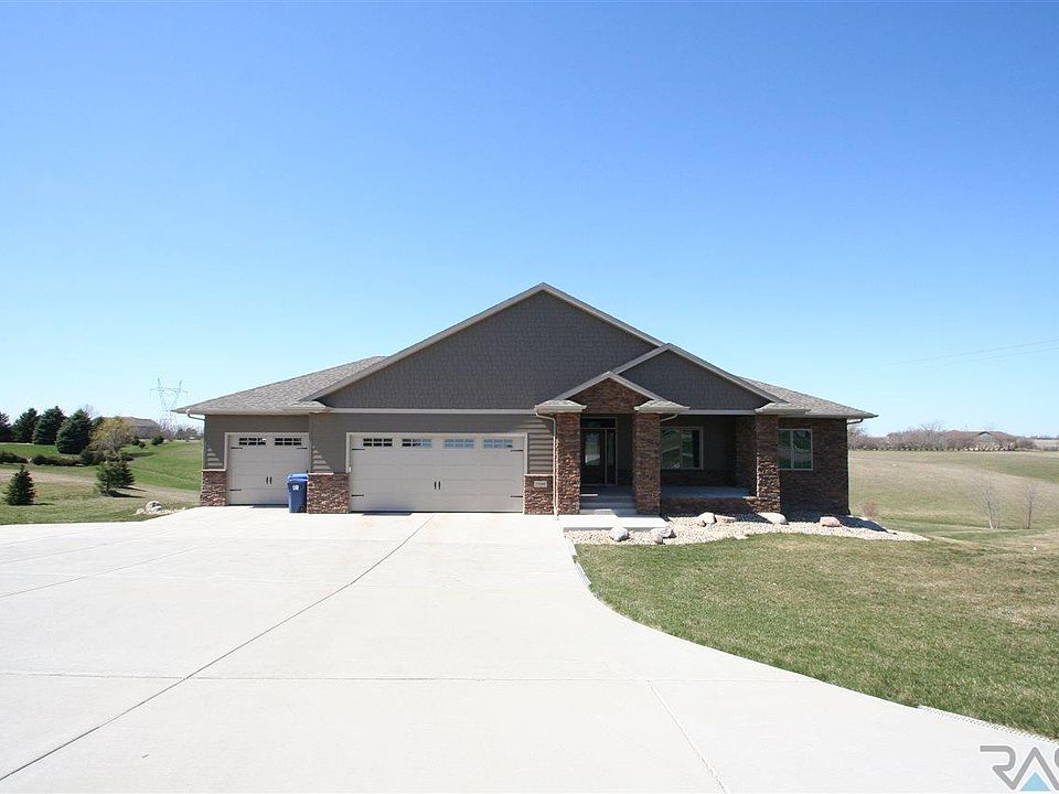 1st image of 27093 Prairie Hills Trl