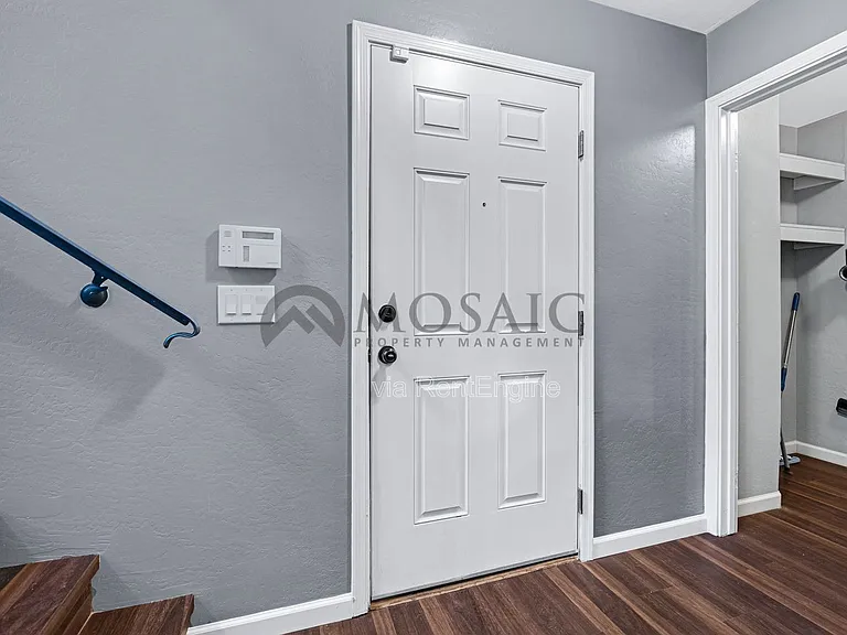 5626 S 21st Pl — Photo 6