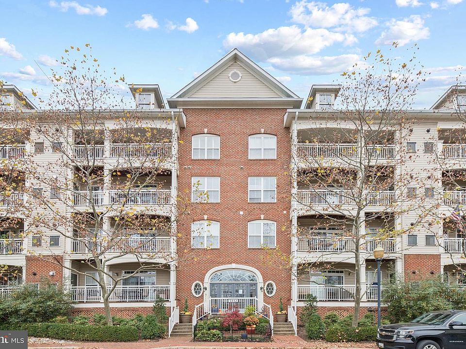 1st image of 5112 Donovan Dr APT 208