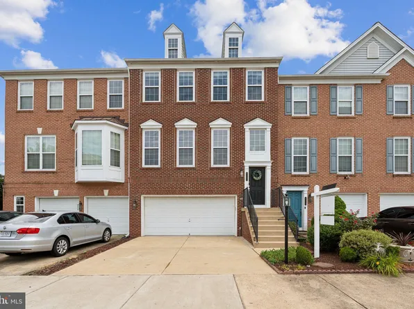 8233 Red Carnation Ct, Lorton, VA 22079