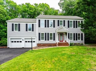 5903 Eastbluff Ct, Midlothian, VA 23112