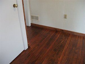 5th image of 1117 Ovid St