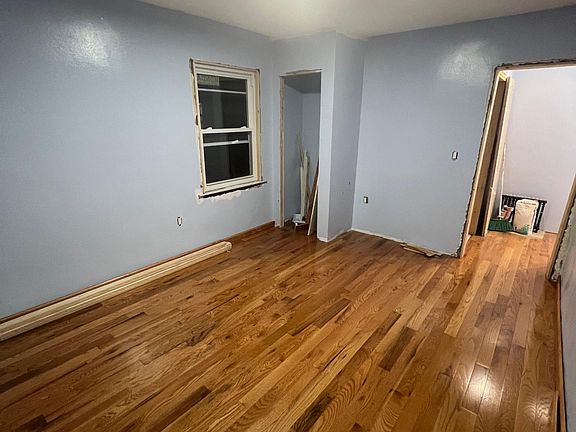 2nd image of 11231 Francis Lewis Blvd Floor 2