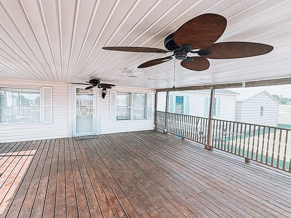 3rd image of 11 Coastal Ln #1