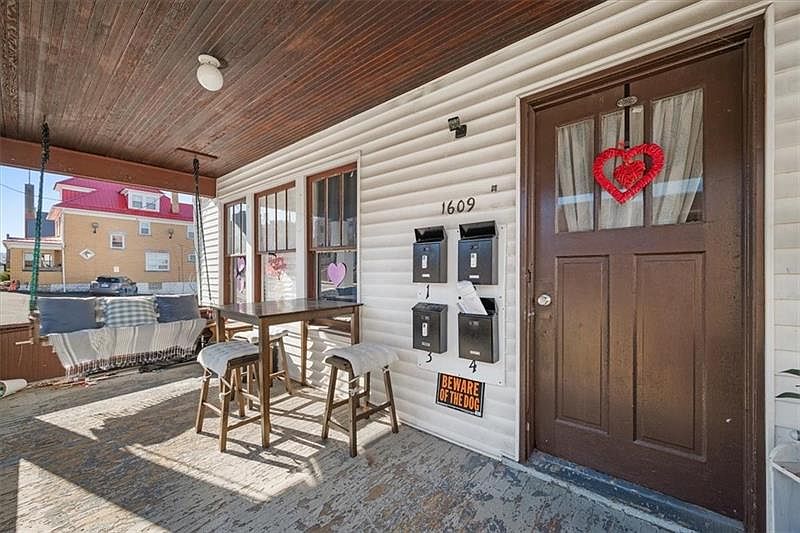 1609 Ave, Arnold, PA 15068 Zillow