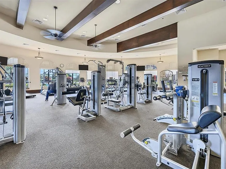 20229 Lagente Cir — Photo 38
